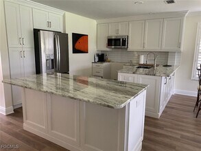 8361 Grand Palm Dr in Ft. Myers, FL - Building Photo - Building Photo