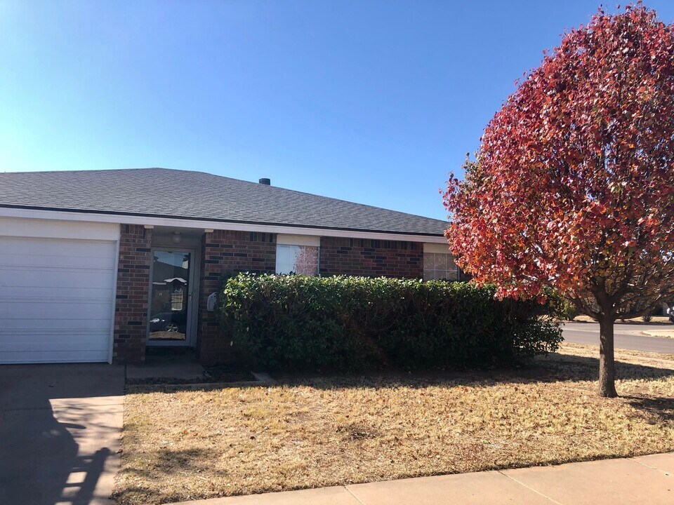 5929 9th Dr in Lubbock, TX - Building Photo