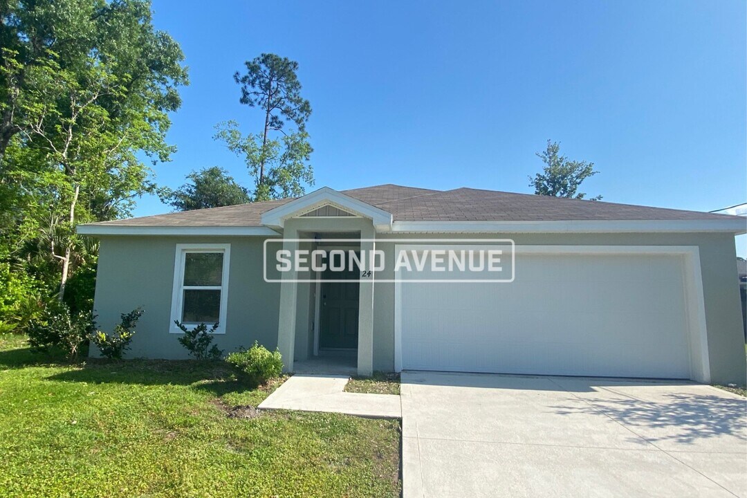 24 Point Pleasant Dr in Palm Coast, FL - Building Photo