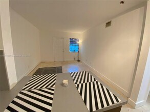 541 NE 62nd St in Miami, FL - Building Photo - Building Photo