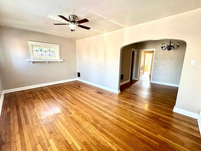 4930 Tholozan Ave in St. Louis, MO - Building Photo - Building Photo