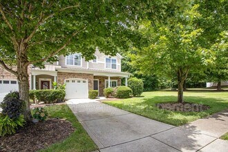 5517 Tipperlinn Way in Charlotte, NC - Foto de edificio - Building Photo