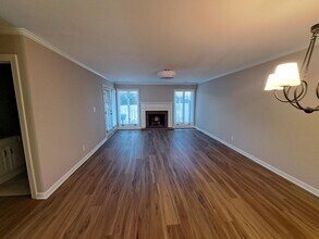 616 Croston Dr in Winston-Salem, NC - Building Photo - Building Photo