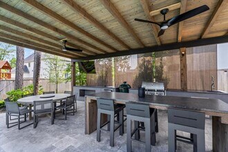 28 Clearview Terrace Pl in The Woodlands, TX - Building Photo - Building Photo