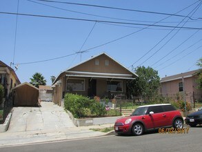 1151 Marietta St in Los Angeles, CA - Building Photo - Building Photo