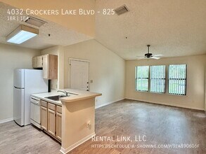 4032 Crockers Lake Blvd in Sarasota, FL - Building Photo - Building Photo