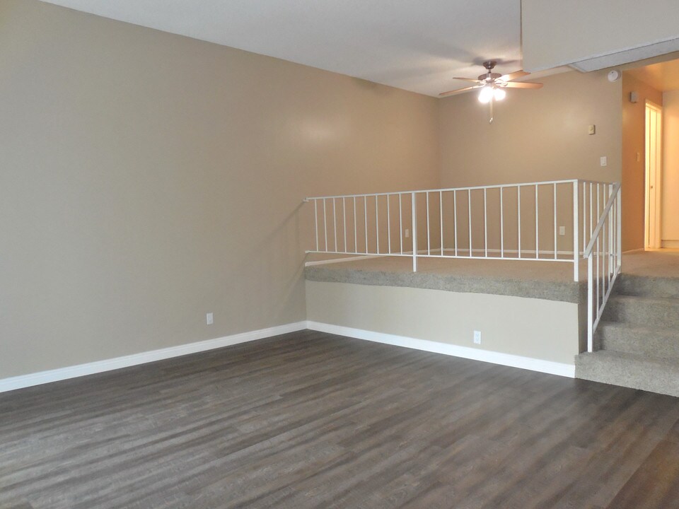 1119 Barbara St in Redondo Beach, CA - Building Photo