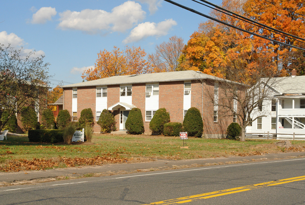 Plum tree in Southington, CT - Foto de edificio