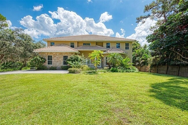 1648 Bayshore Dr in Englewood, FL - Building Photo - Building Photo