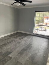 7215 Miami Lakes Dr in Miami Lakes, FL - Building Photo - Building Photo