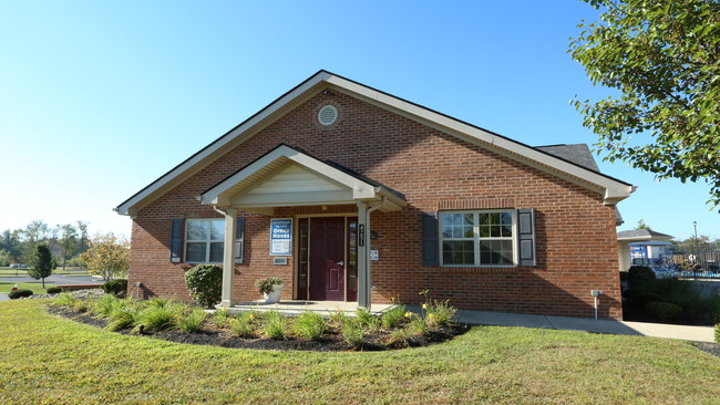 Kensington Village in Zanesville, OH - Building Photo - Building Photo