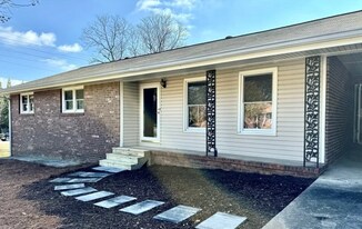 3052 Robinson Rd NE in Marietta, GA - Building Photo