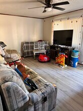1140 Adler Dr in Le Mars, IA - Building Photo - Building Photo