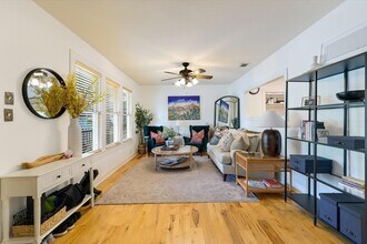 802 W Gibson St in Austin, TX - Building Photo - Building Photo