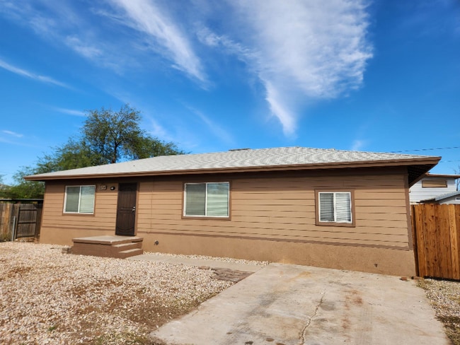 216 N Casa Grande Ave in Casa Grande, AZ - Foto de edificio - Building Photo