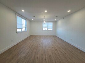 205 Mt Vernon Ave, Unit 403 in Orange, NJ - Building Photo