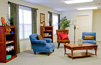 Moffett Manor Senior Apartments in Warrenton, VA - Foto de edificio - Interior Photo