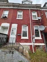 468 W Hanover St in Trenton, NJ - Building Photo - Building Photo