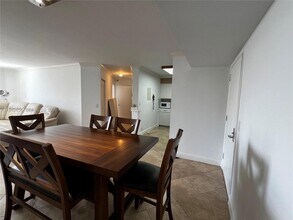 3400 NE 192 St, Unit 2102 in Aventura, FL - Building Photo - Building Photo