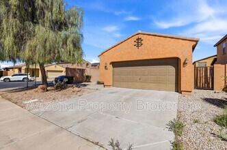 824 E Jacob St in Chandler, AZ - Building Photo - Building Photo