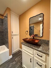 1932 N Avenue H in Freeport, TX - Foto de edificio - Building Photo