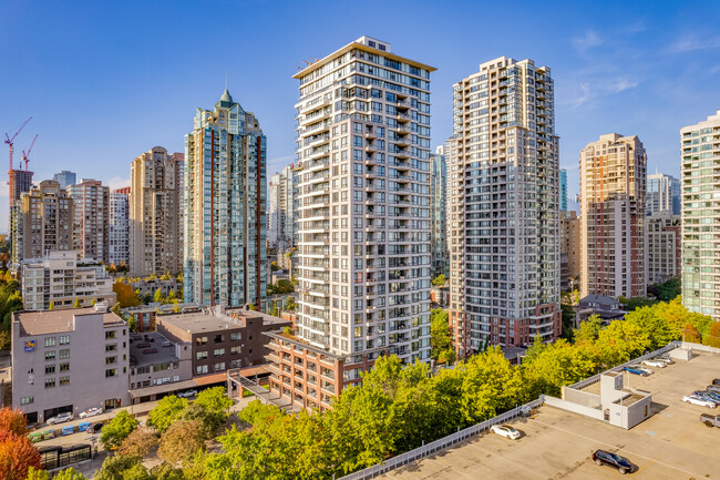 Yaletown Park 3 in Vancouver, BC - Building Photo - Building Photo