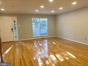 15115 Deer Valley Terrace in Silver Spring, MD - Building Photo - Building Photo