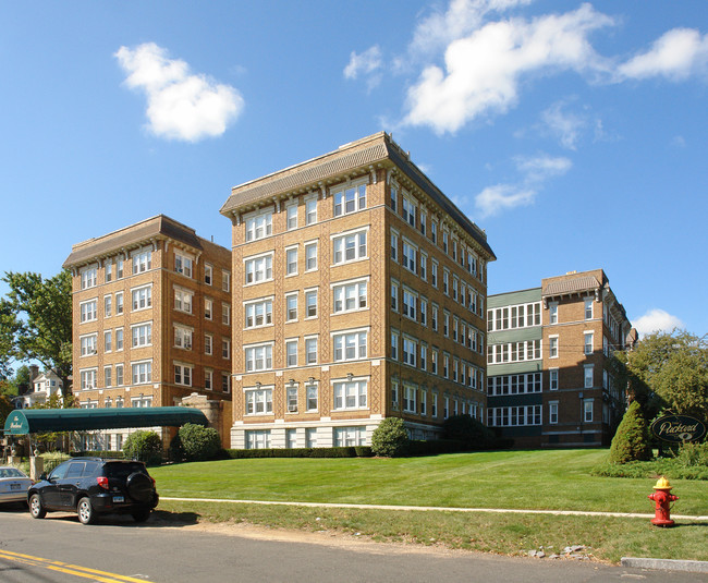 Packard West Hartford in West Hartford, CT - Building Photo - Building Photo