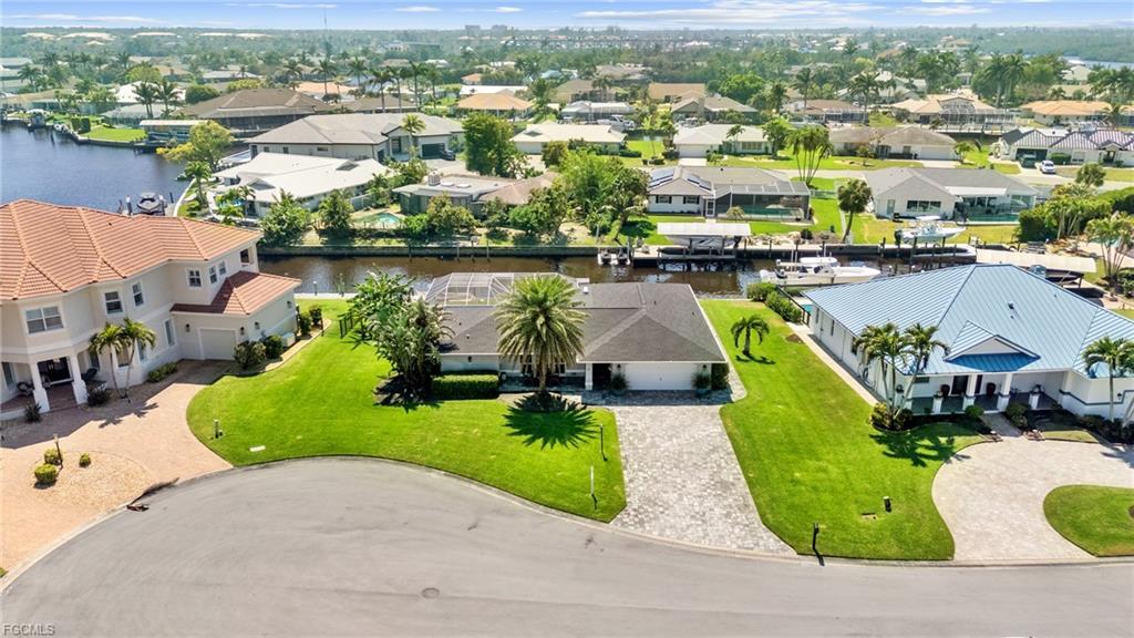 858 Hatchee Vista Ln in Ft. Myers, FL - Foto de edificio