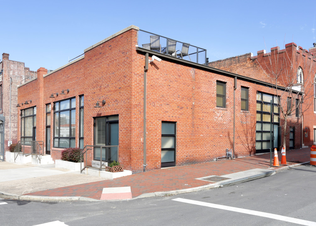 1822 E Franklin St in Richmond, VA - Foto de edificio