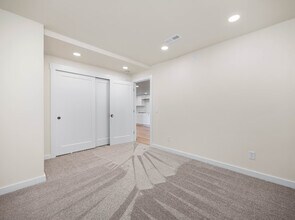 417 N Columbia St in Chelan, WA - Building Photo - Building Photo