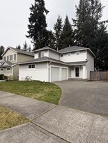 1266 Hudson St in Dupont, WA - Building Photo