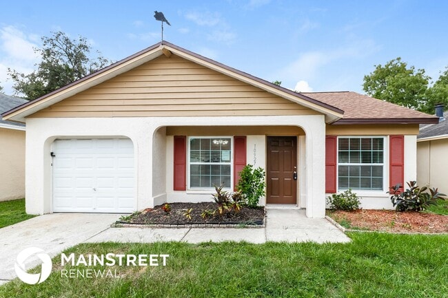 property at 10927 Livingston Dr