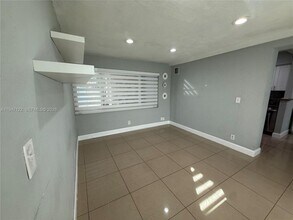 5715 Arthur St in Hollywood, FL - Building Photo - Building Photo