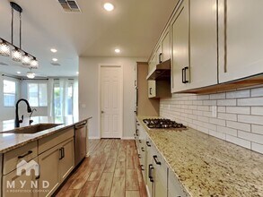 15093 W Latham St in Goodyear, AZ - Foto de edificio - Building Photo