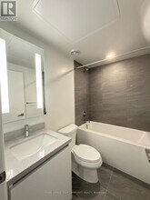 4015 The Exchange in Mississauga, ON - Building Photo - Building Photo