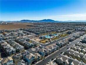 6952 Crescent Gold St in North Las Vegas, NV - Building Photo - Building Photo