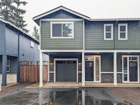 667-669 Boone Rd SE in Salem, OR - Building Photo