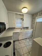 219 N Main St in Hudson, OH - Building Photo - Building Photo