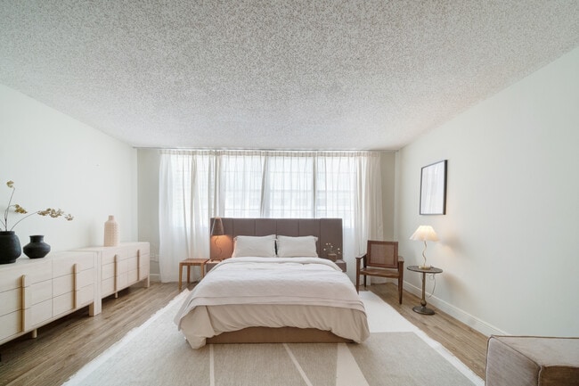 property at 999 Brickell Bay Dr