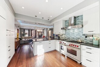 1717 N Hudson Ave in Chicago, IL - Building Photo - Building Photo
