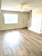 3812 Memorial Blvd, Unit 6 in Kingsport, TN - Building Photo - Building Photo