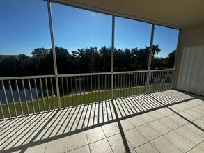 14831 Park Lake Dr in Ft. Myers, MN - Building Photo - Building Photo