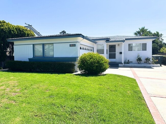 property at 23514 Susana Ave