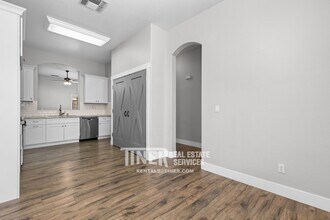 1981 Amber Fields Way in Roseville, CA - Building Photo - Building Photo