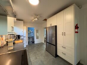 3139 Veteran Ave in Los Angeles, CA - Foto de edificio - Building Photo