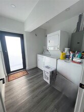 170 W 58th St in Hialeah, FL - Building Photo - Building Photo