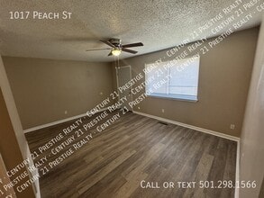 1017 Peach St in Jacksonville, AR - Building Photo - Building Photo