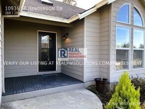 10936 SE Henderson Dr in Portland, OR - Building Photo - Building Photo