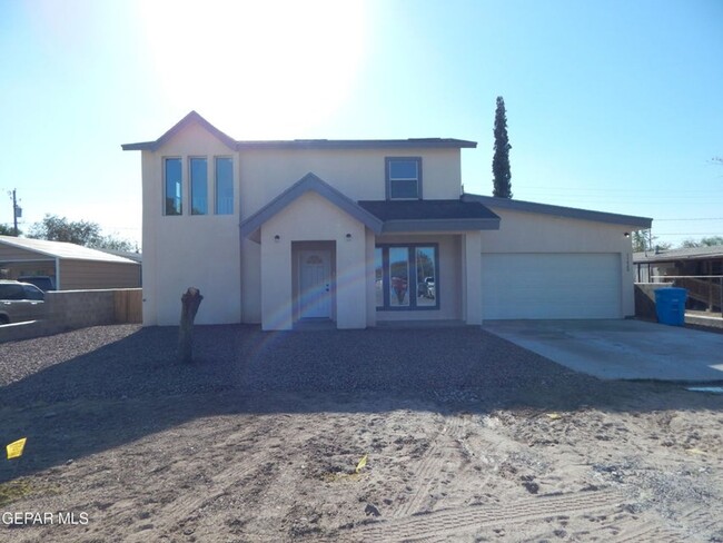 11420 Doris Rd in Socorro, TX - Building Photo - Building Photo